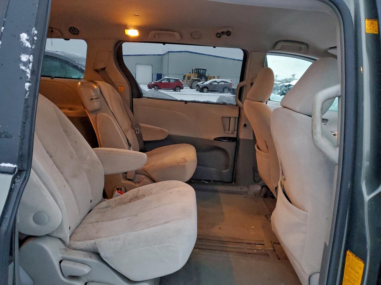 2011 Toyota Sienna Le VIN: 5TDKK3DC1BS103694 Lot: 94879665