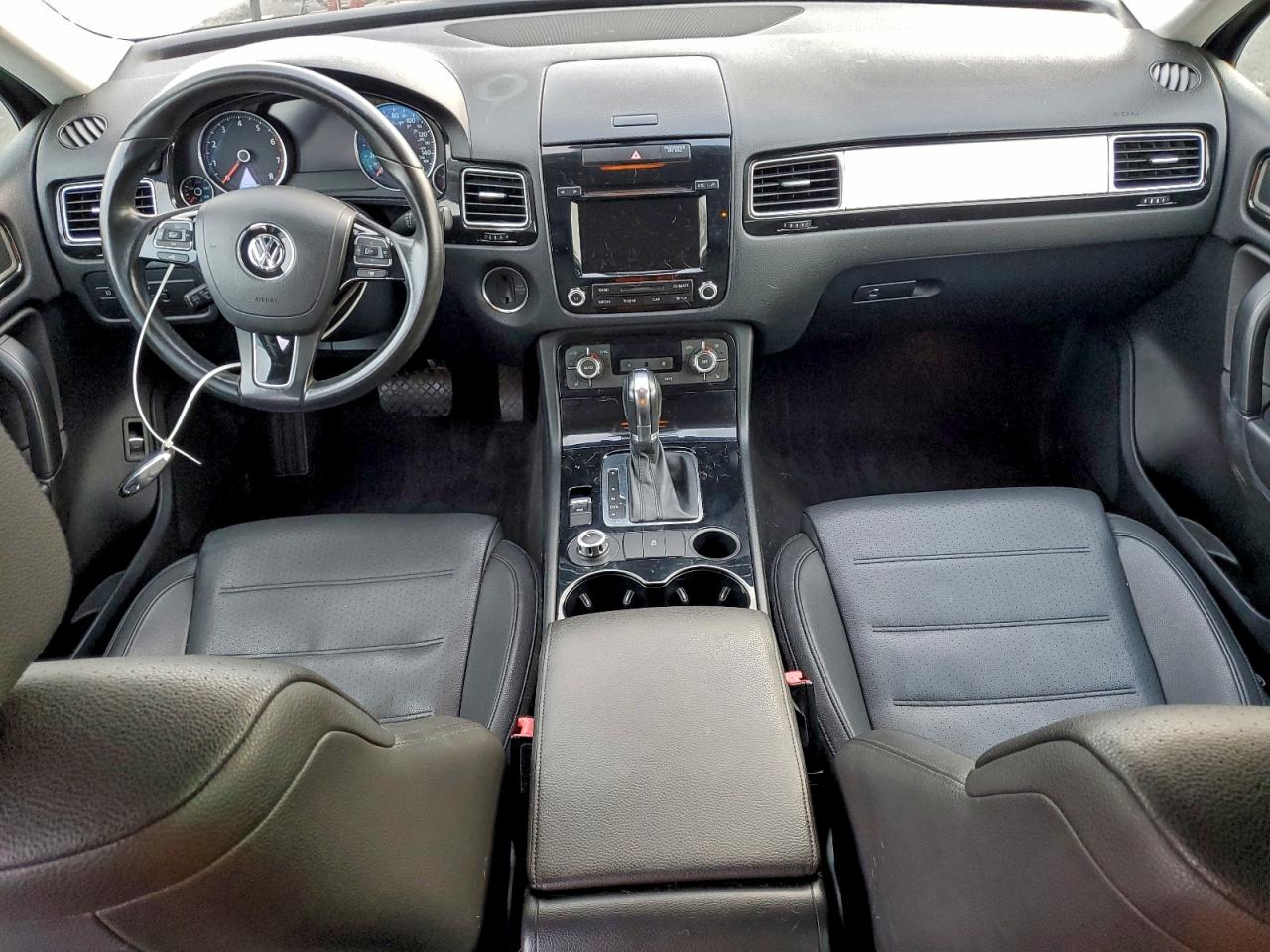 2014 Volkswagen Touareg V6 VIN: WVGEF9BP7ED003010 Lot: 96502405