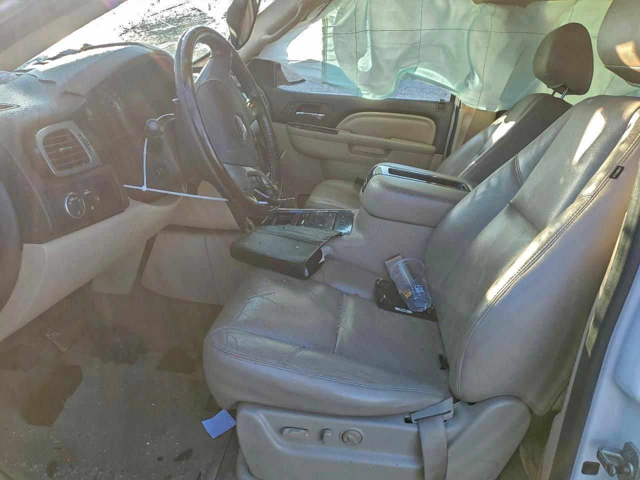 2011 GMC Yukon Denali VIN: 1GKS1EEF0BR174430 Lot: 96293955