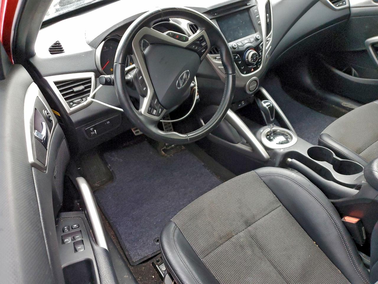2016 Hyundai Veloster VIN: KMHTC6AD5GU301211 Lot: 95000565