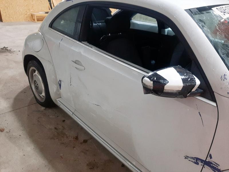 2016 VOLKSWAGEN BEETLE DESIGN TSI BMOTION 