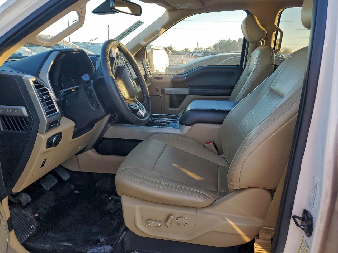 2016 Ford F150 Supercrew VIN: 1FTEW1EG4GKE92451 Lot: 96054655