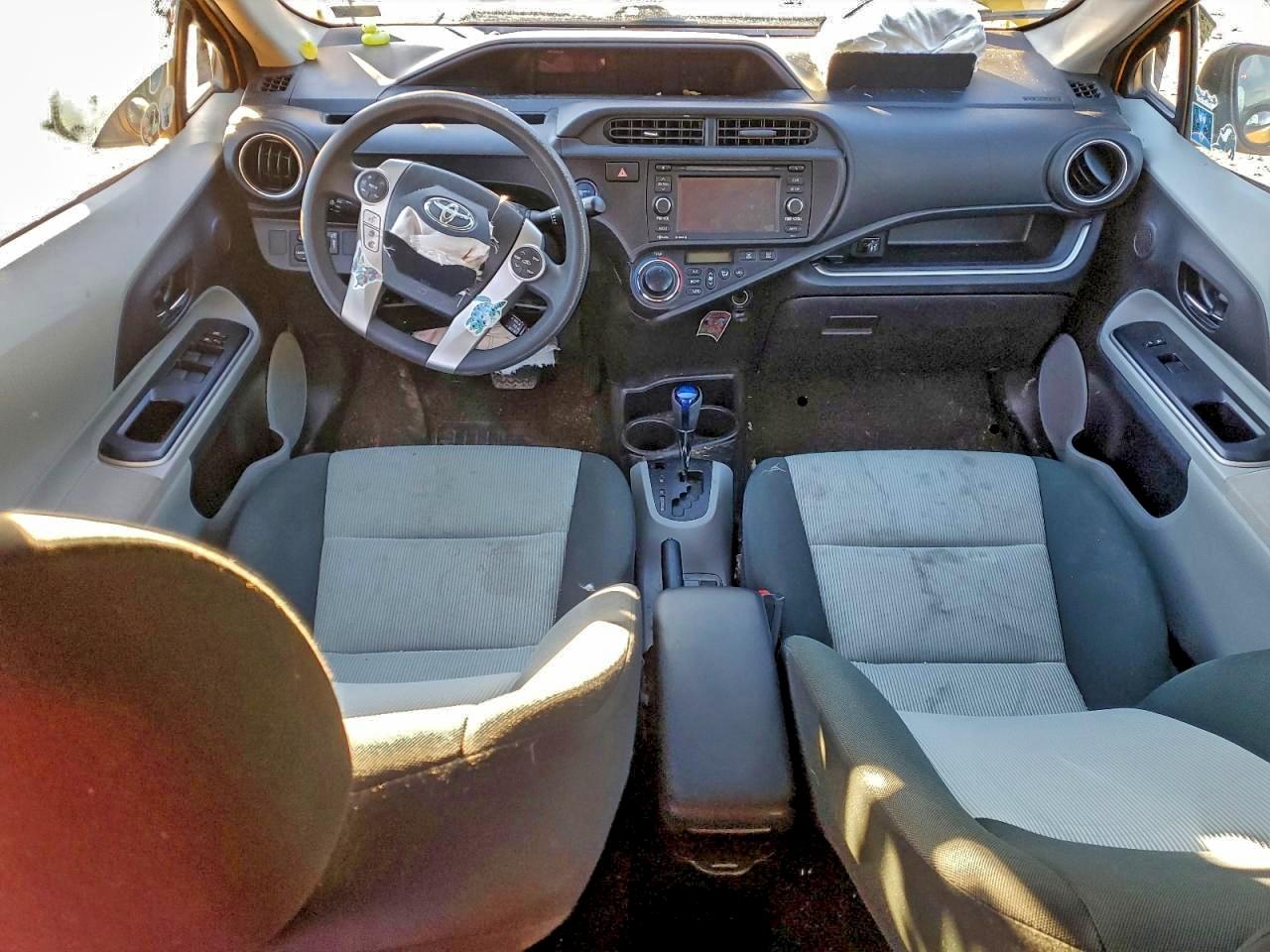 2014 Toyota Prius C VIN: JTDKDTB37E1061630 Lot: 96163935