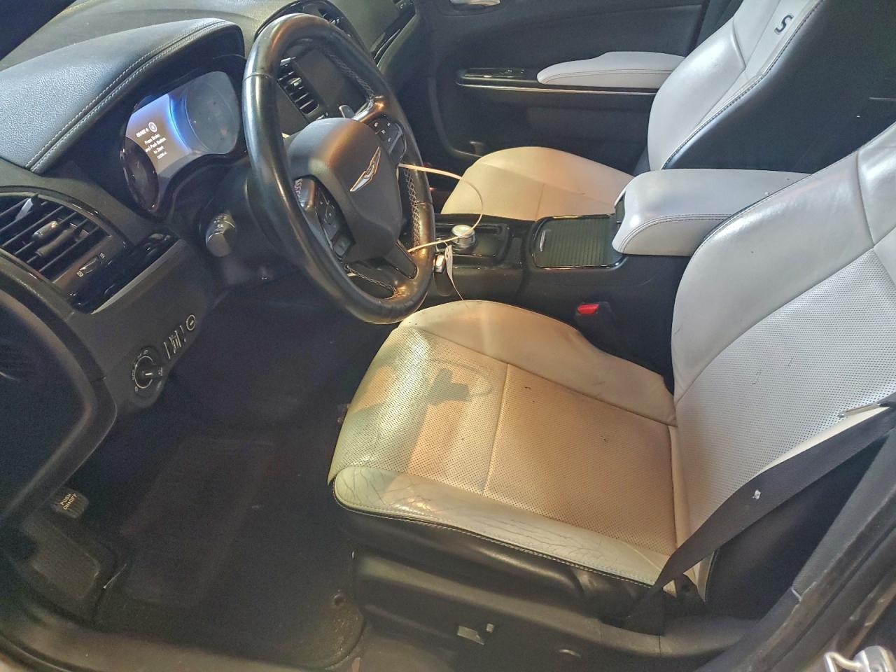 2018 Chrysler 300 S VIN: 2C3CCABG4JH137285 Lot: 94956125