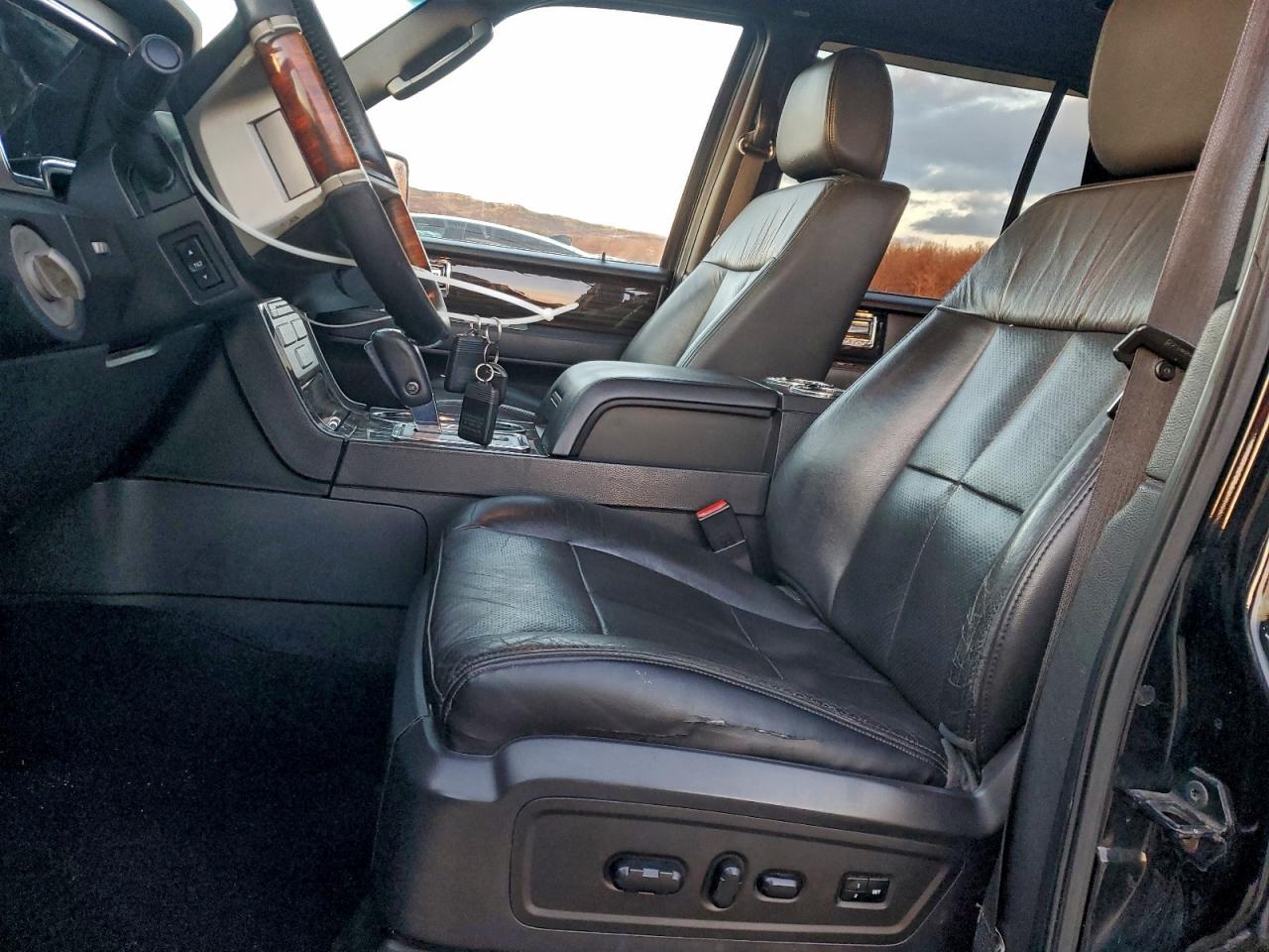 2008 Lincoln Navigator VIN: 5LMFU28578LJ06958 Lot: 95836825