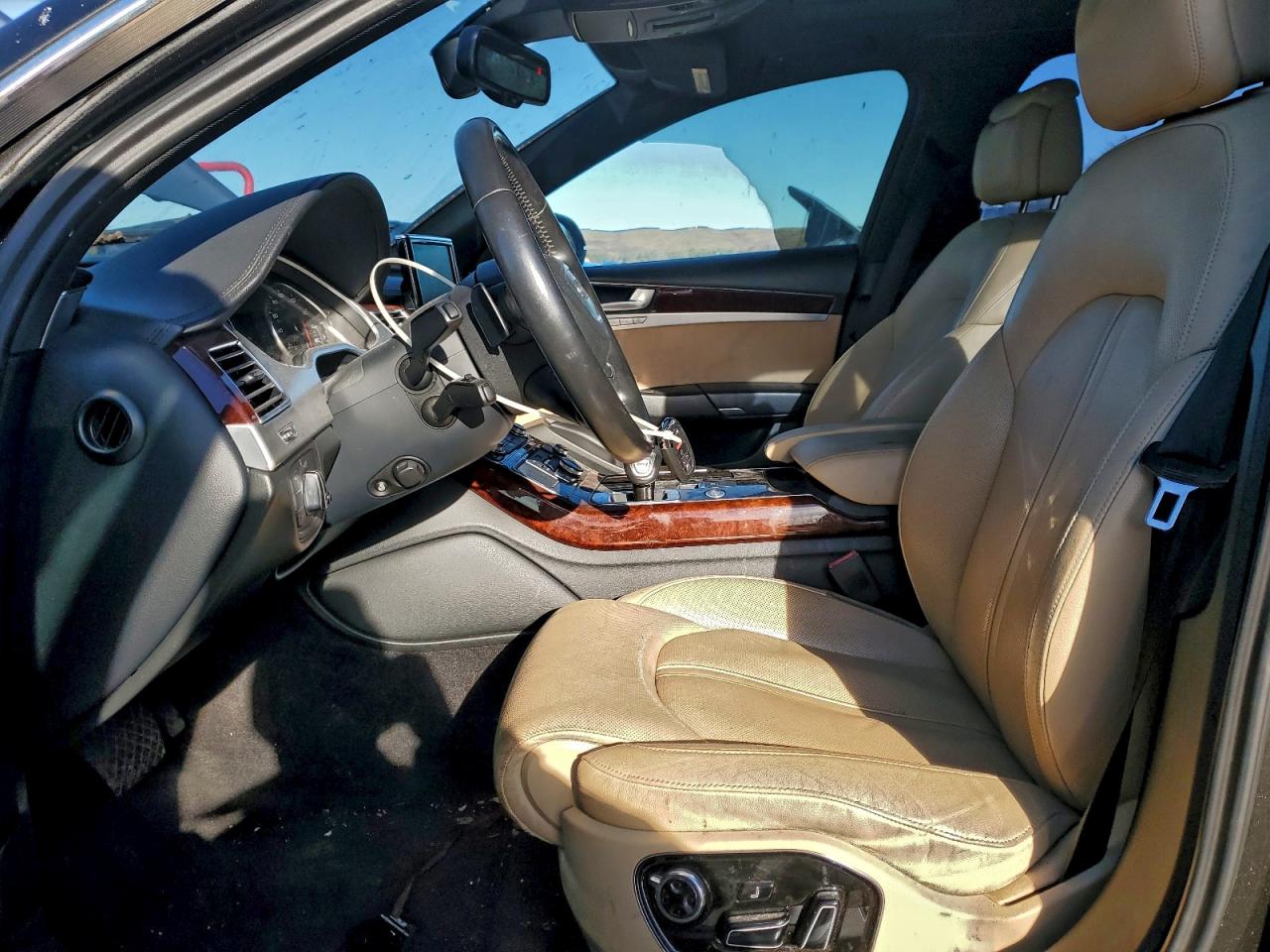 2011 Audi A8 Quattro VIN: WAUAVAFD7BN026782 Lot: 94638875