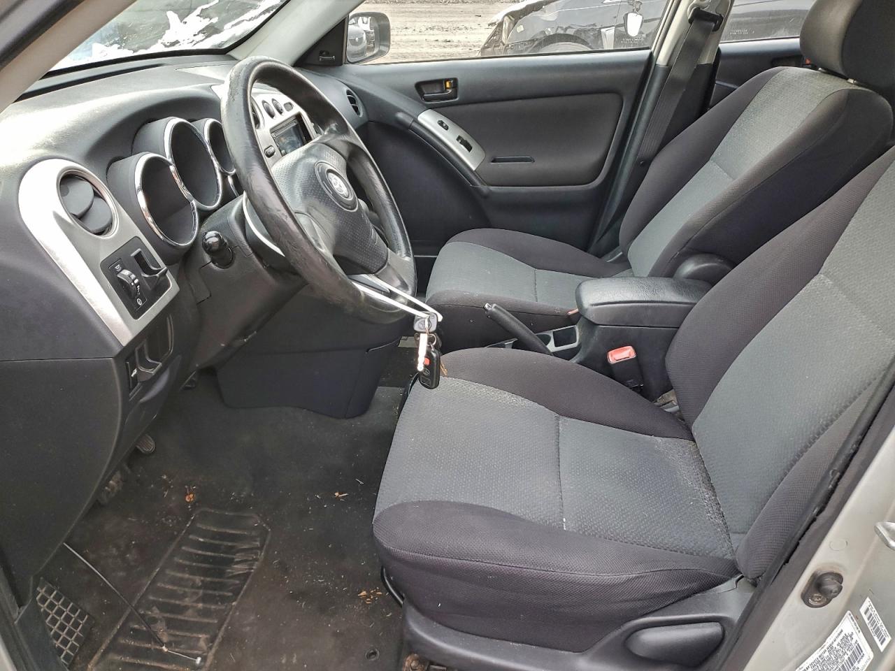 2004 Toyota Corolla Matrix Xr VIN: 2T1KR32E44C175937 Lot: 96390475