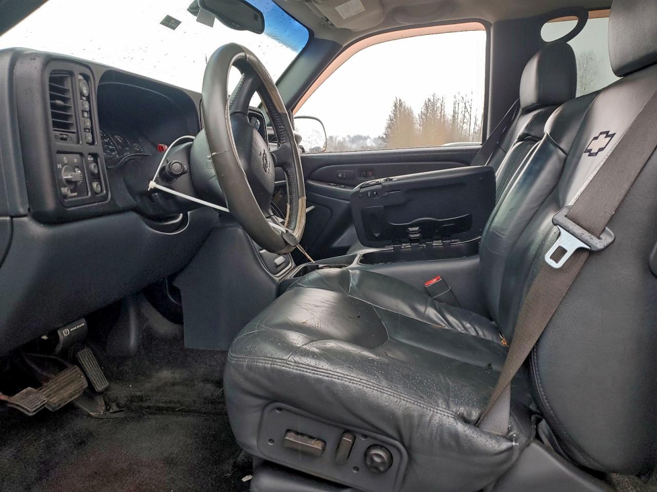 2002 Chevrolet Avalanche K1500 VIN: 3GNEK13T02G118051 Lot: 95590235