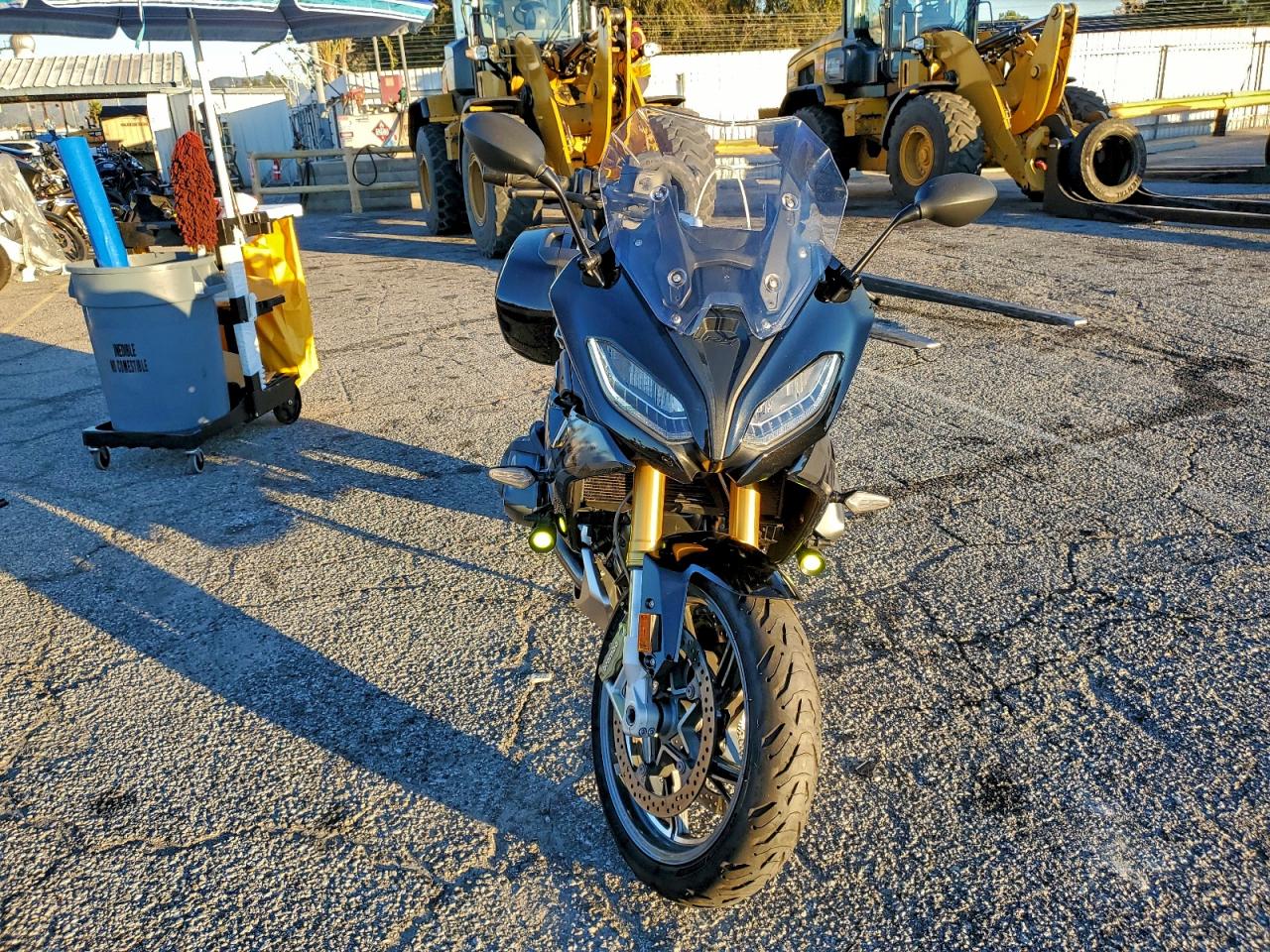 r 1250