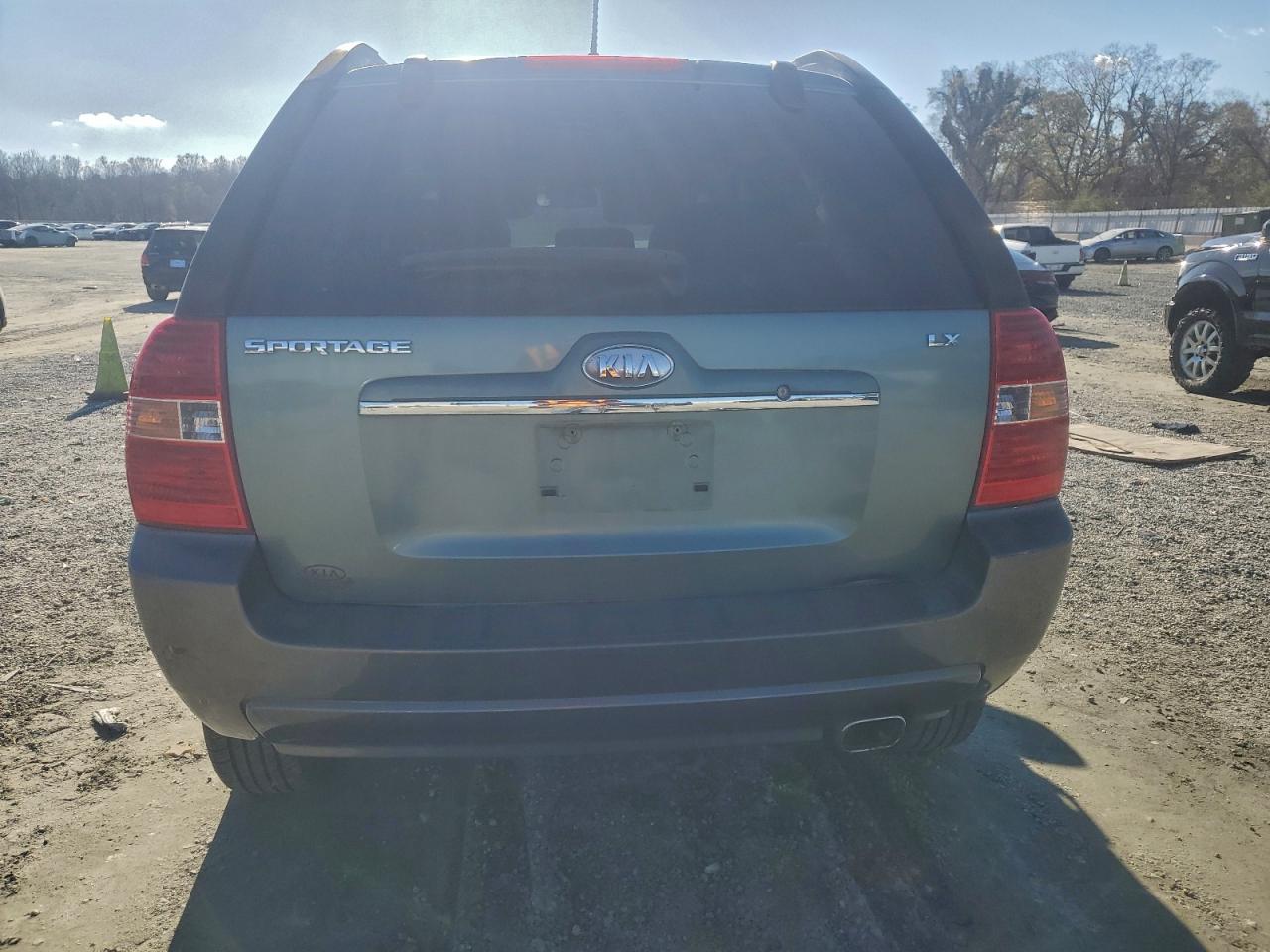 2008 Kia Sportage Lx VIN: KNDJF724187465871 Lot: 96176695