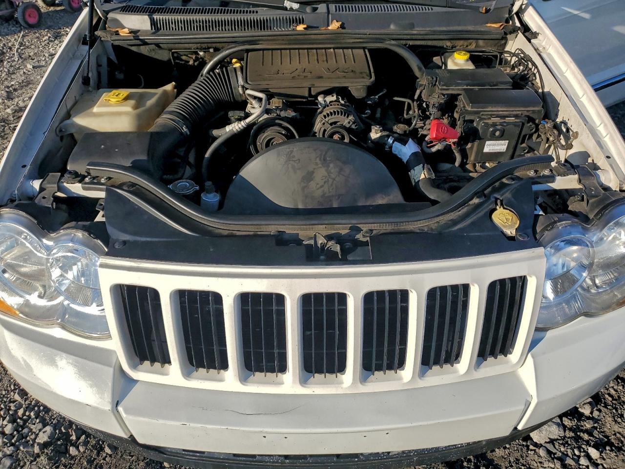 2010 Jeep Grand Cherokee Laredo VIN: 1J4PS4GK8AC102244 Lot: 96939825