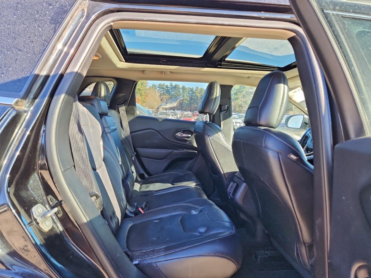 2015 Jeep Cherokee Limited VIN: 1C4PJMDB0FW727417 Lot: 96260455