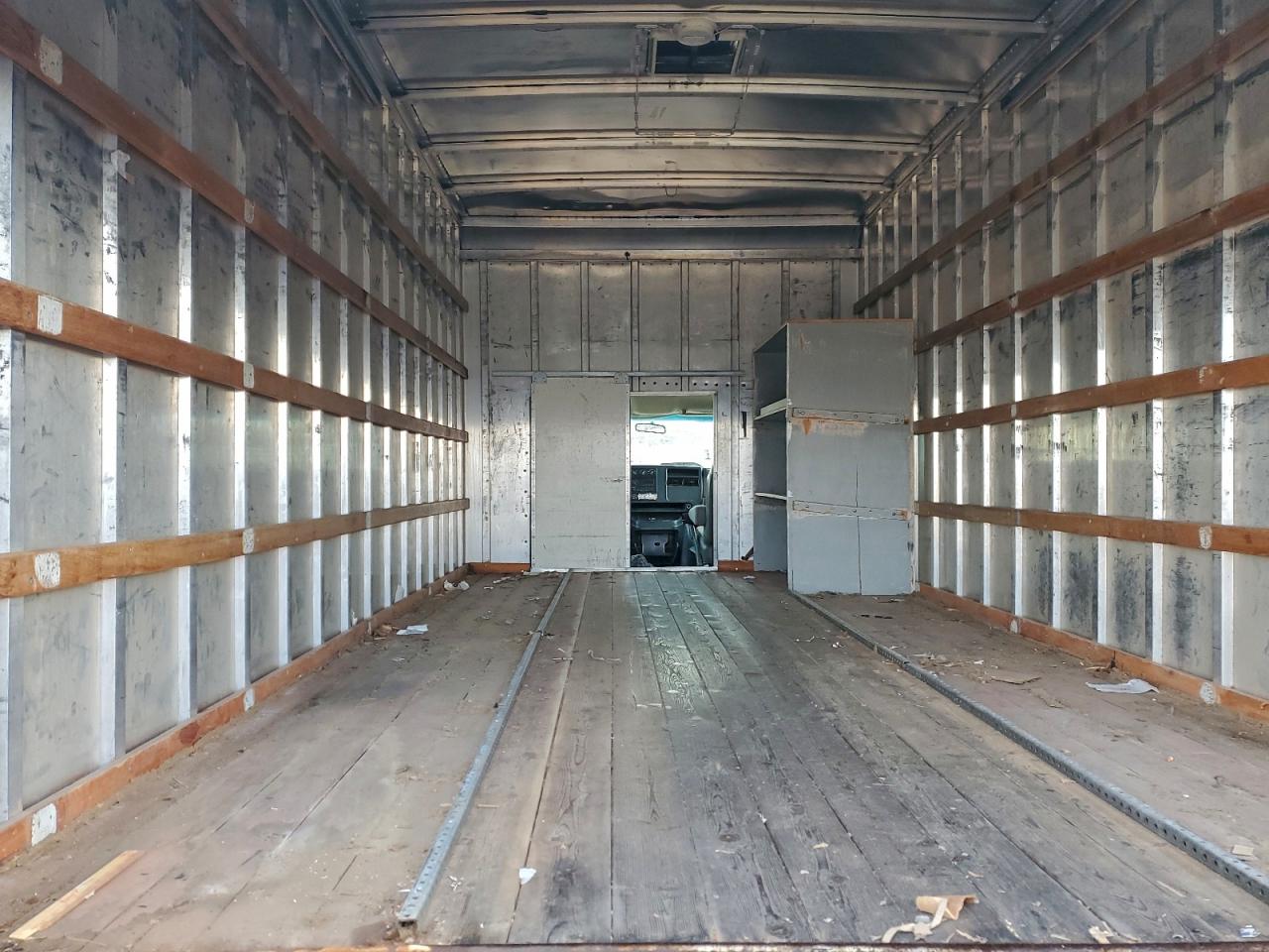 2003 Chevrolet Express G3500 VIN: 1GBJG31U831121090 Lot: 94497565