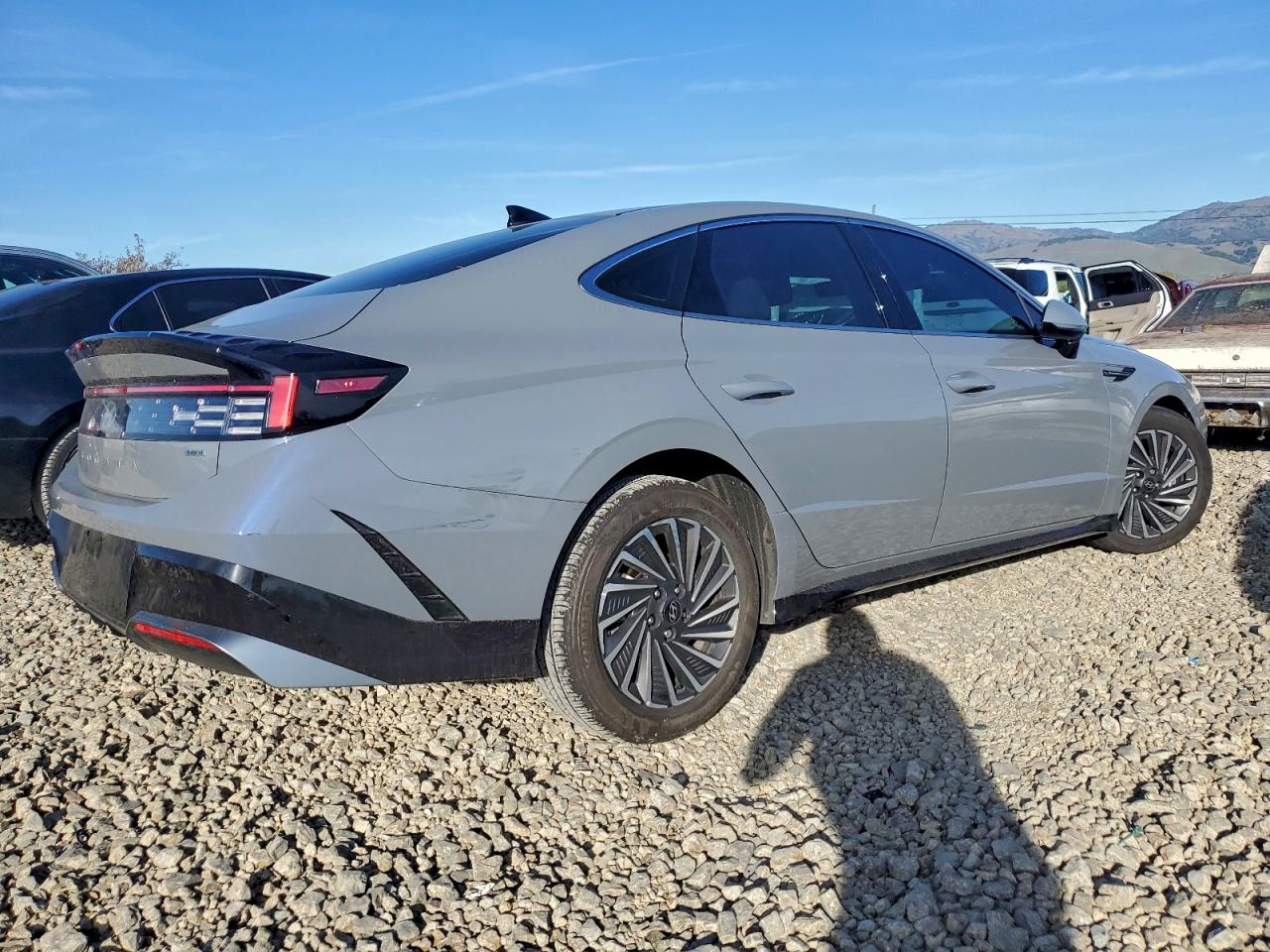 2025 Hyundai Sonata Hybrid VIN: KMHL34JJ9SA103378 Lot: 97783625