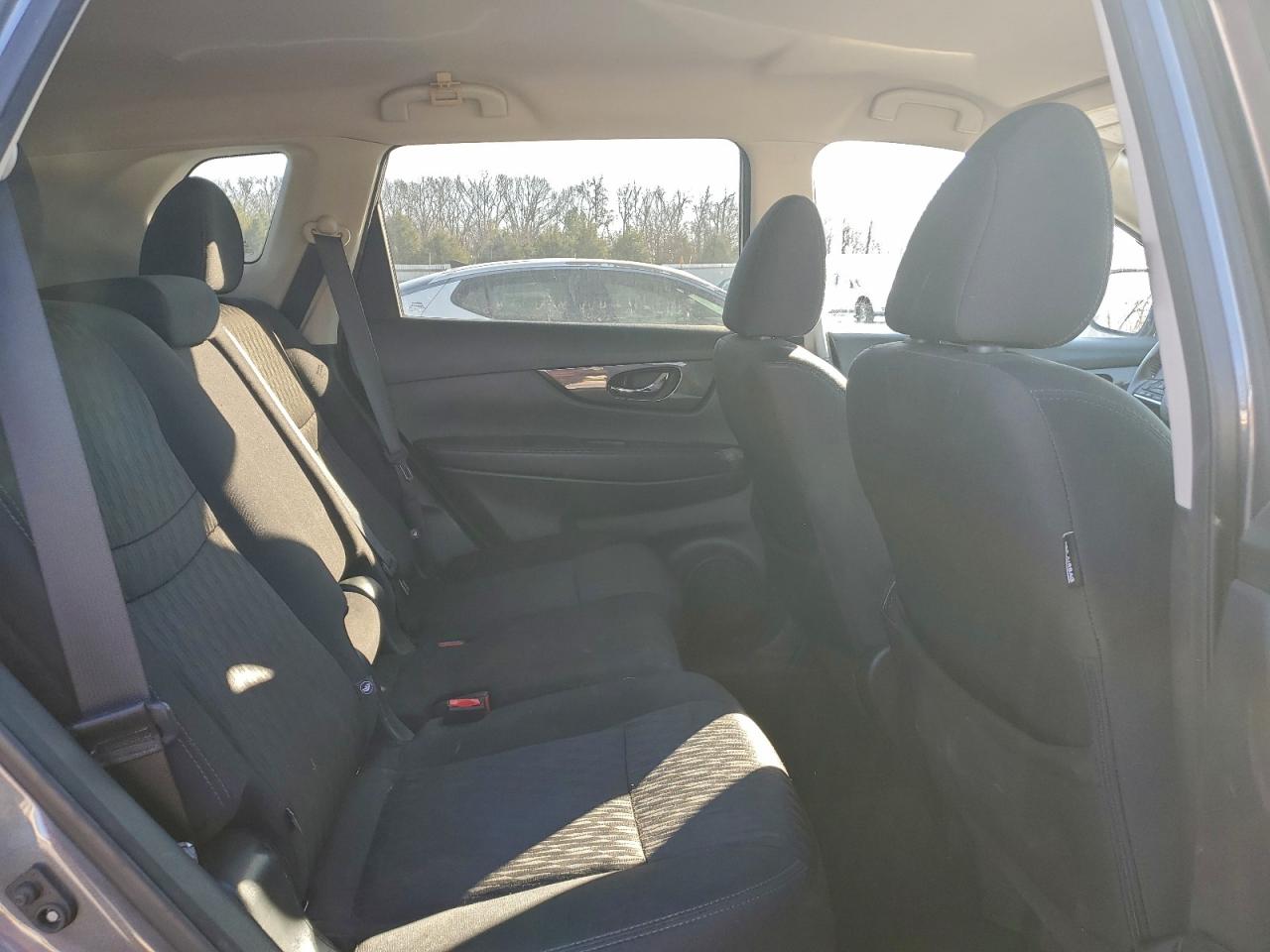 2019 Nissan Rogue S VIN: 5N1AT2MTXKC737652 Lot: 94968325