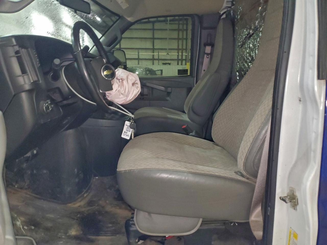 2021 Chevrolet Express G2500 VIN: 1GCWGAFP9M1229695 Lot: 94512265