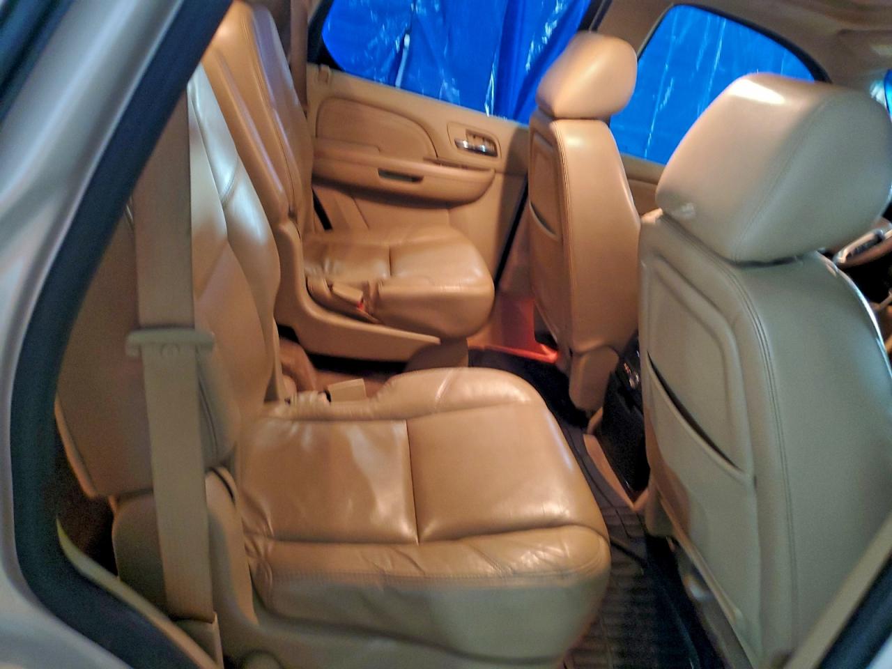 2010 Cadillac Escalade Premium VIN: 1GYUKCEF1AR148112 Lot: 95322015