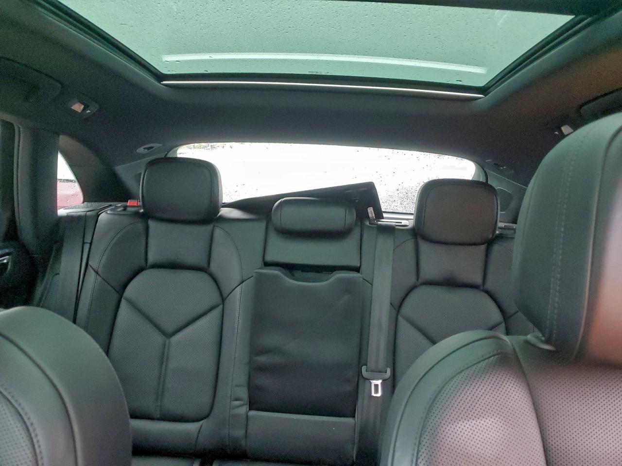 2016 Porsche Macan S VIN: WP1AB2A56GLB52585 Lot: 95707345