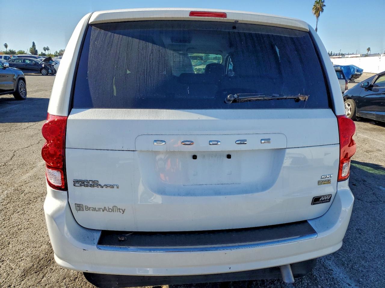 2015 Dodge Grand Caravan Sxt VIN: 2C4RDGCG7FR682418 Lot: 95997305