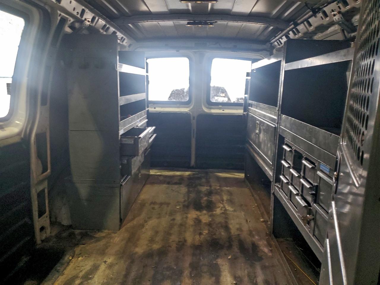 2017 Chevrolet Express G2500 VIN: 1GCWGAFF8H1127401 Lot: 95783355