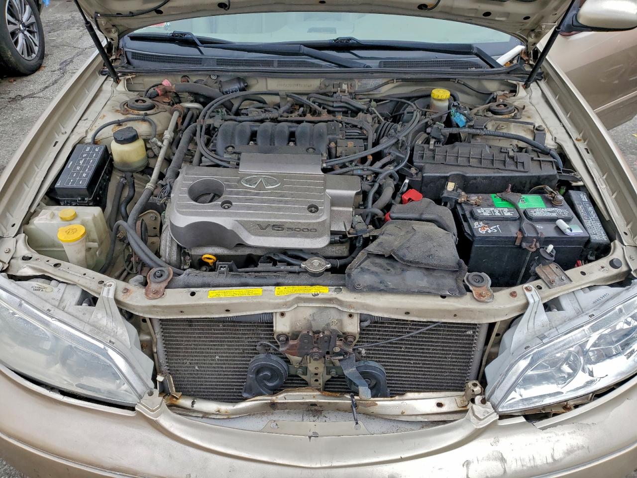 2000 Infiniti I30 VIN: JNKCA31A5YT110683 Lot: 95234125