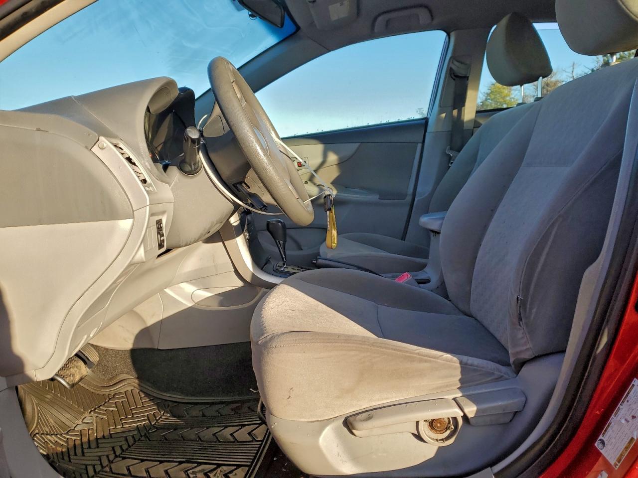 2009 Toyota Corolla Base VIN: JTDBL40E79J037296 Lot: 94410125