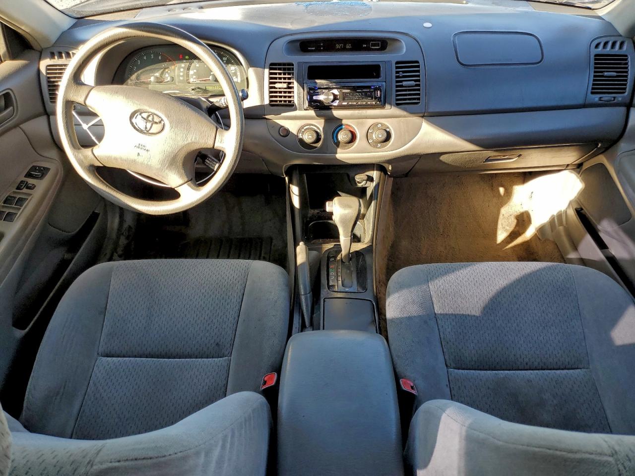 2004 Toyota Camry Le VIN: 4T1BE32K64U340175 Lot: 95126905