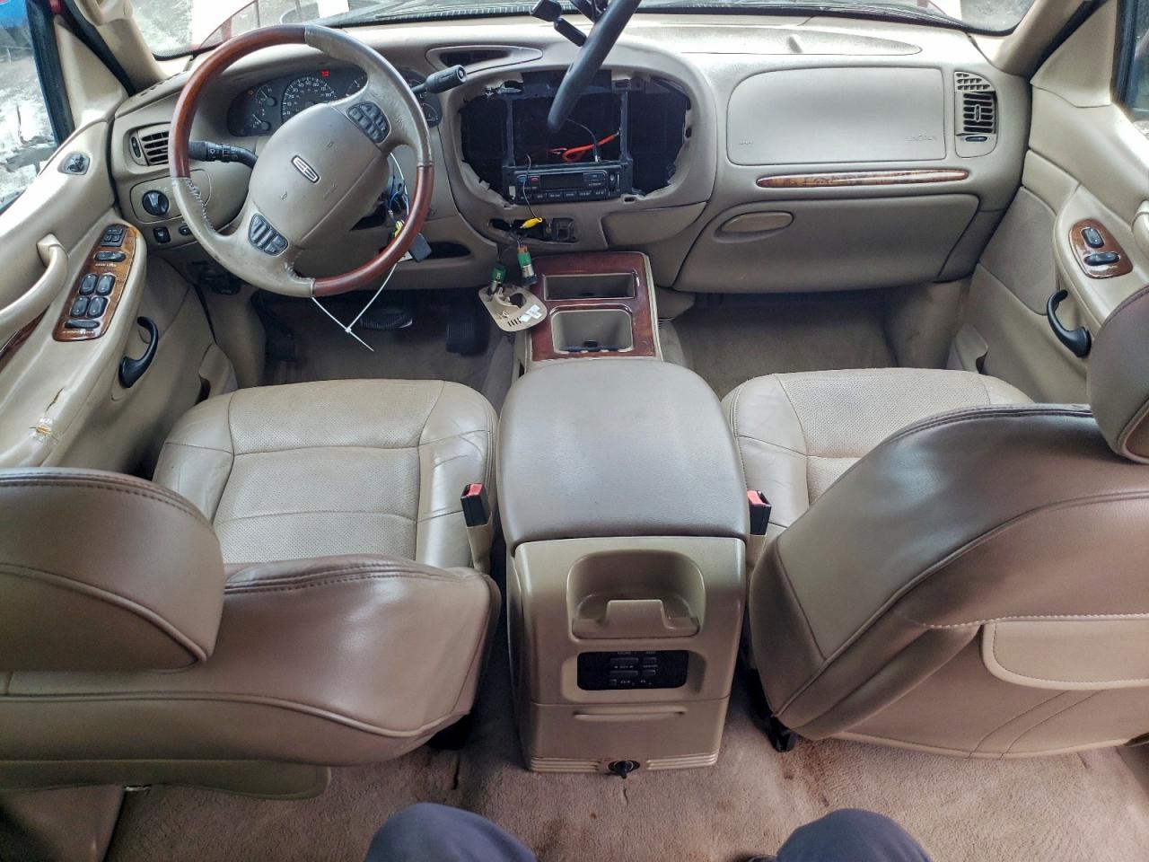 2002 Lincoln Navigator VIN: 5LMEU27R52LJ08845 Lot: 95193105