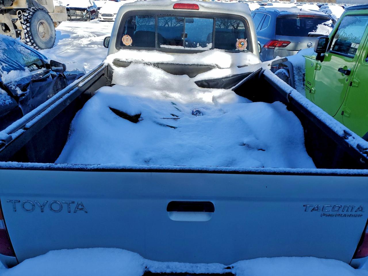 2000 Toyota Tacoma Prerunner VIN: 5TENM92N9YZ689331 Lot: 94209755
