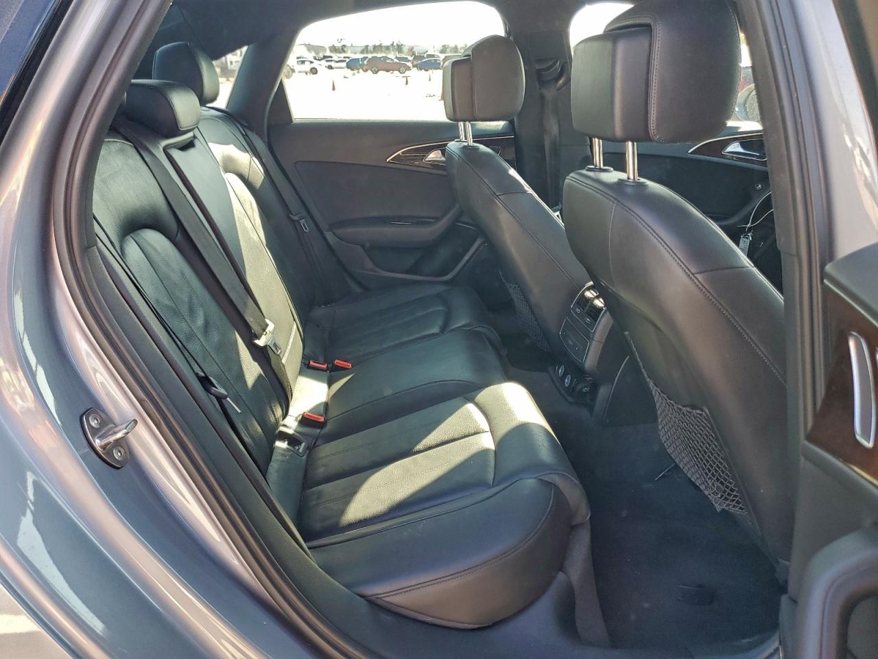 Фото: WAUGFAFC1GN171290