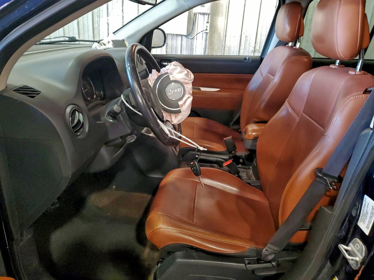 2014 Jeep Compass Limited VIN: 1C4NJDCB0ED734693 Lot: 97542355