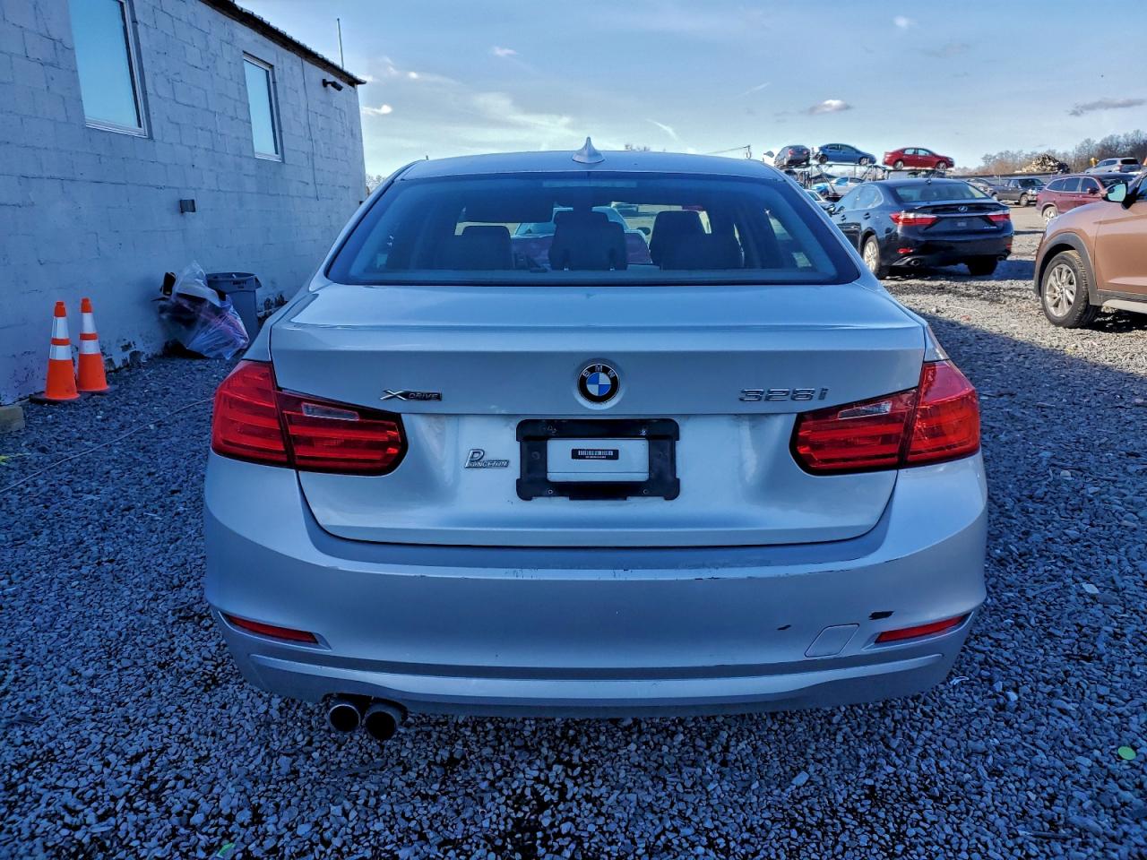 2013 BMW 328 Xi VIN: WBA3B3C53DF533055 Lot: 94694835