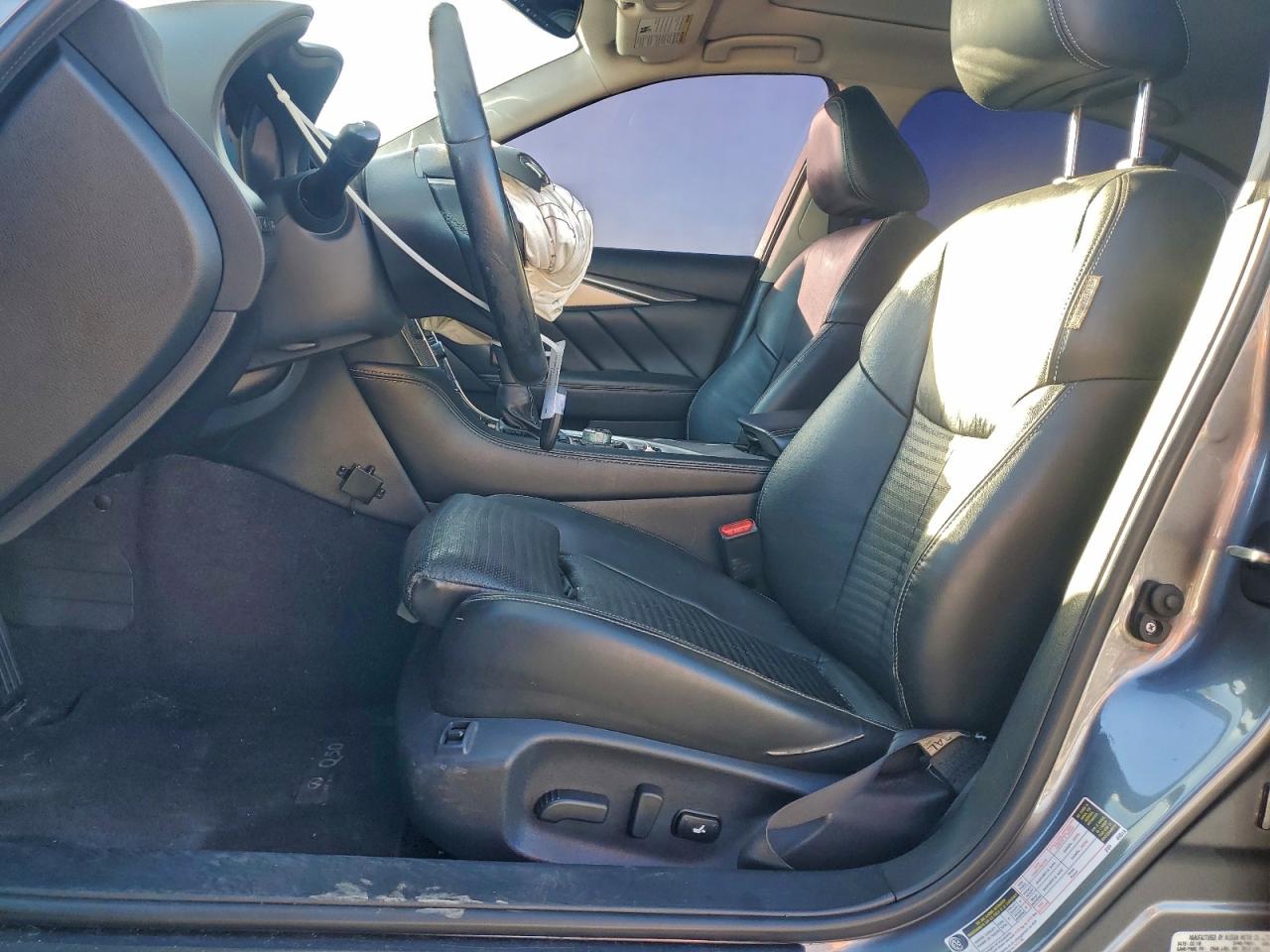 2018 Infiniti Q50 Luxe VIN: JN1EV7AP0JM366761 Lot: 95208445