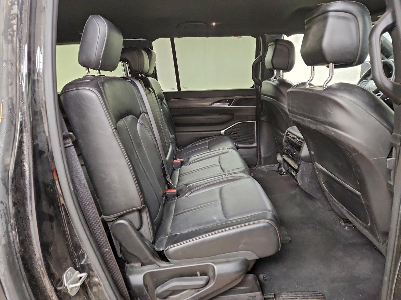 2024 Jeep Wagoneer L Series Ii VIN: 1C4SJSBP4RS175798 Lot: 97309225