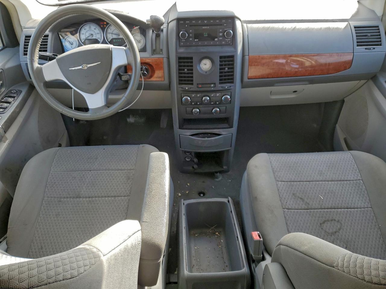 2008 Chrysler Town & Country Lx VIN: 2A8HR44H78R115978 Lot: 93944235