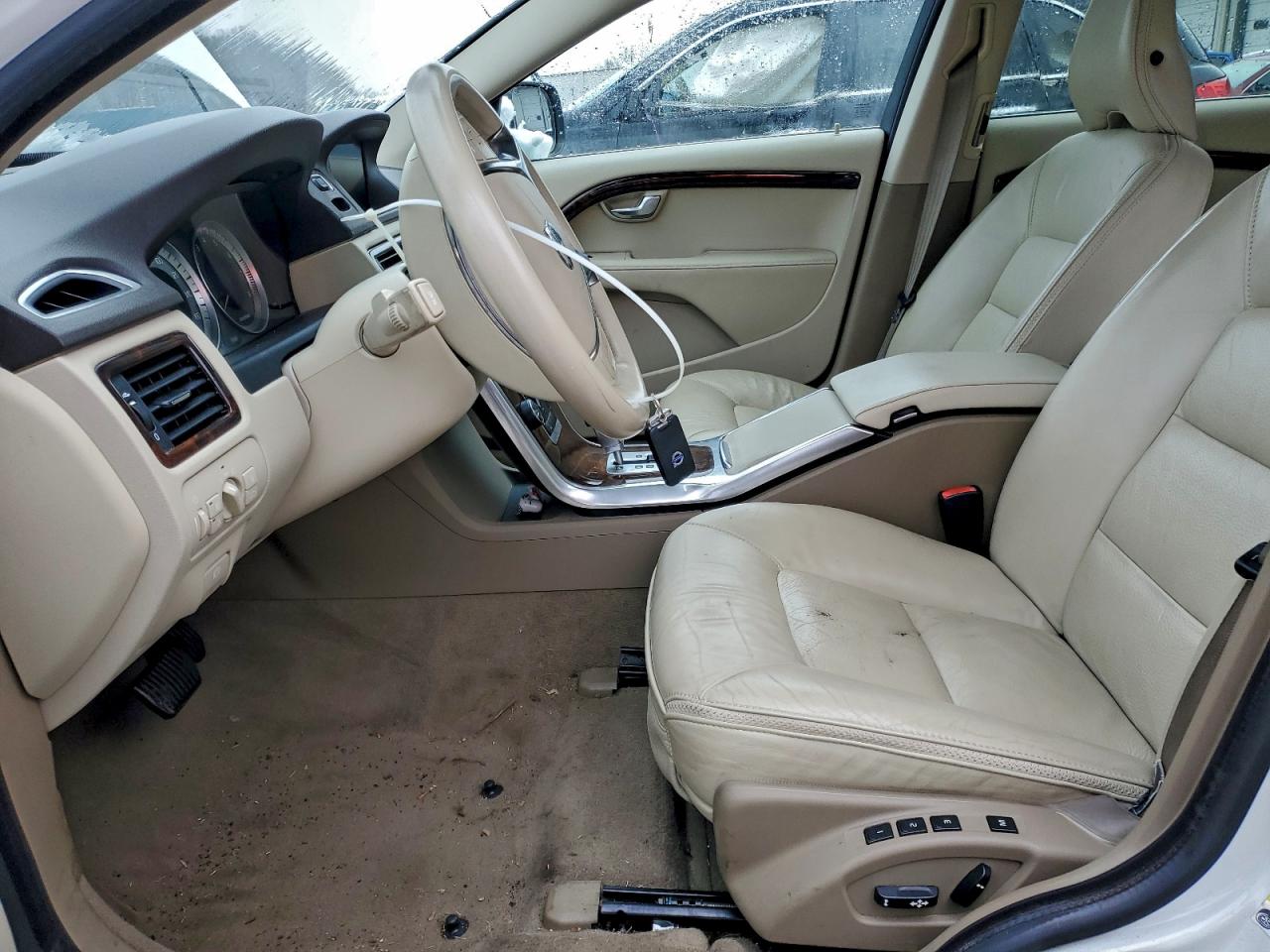 2012 Volvo Xc70 3.2 VIN: YV4952BL4C1145307 Lot: 94581985