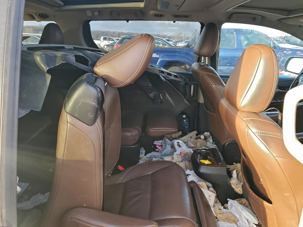 2015 Toyota Sienna Xle VIN: 5TDYK3DC6FS664134 Lot: 94819515