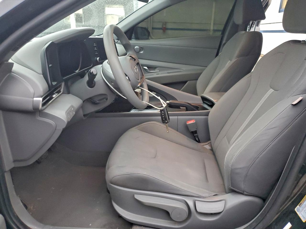 2021 Hyundai Elantra Se VIN: KMHLL4AG0MU116932 Lot: 94922315