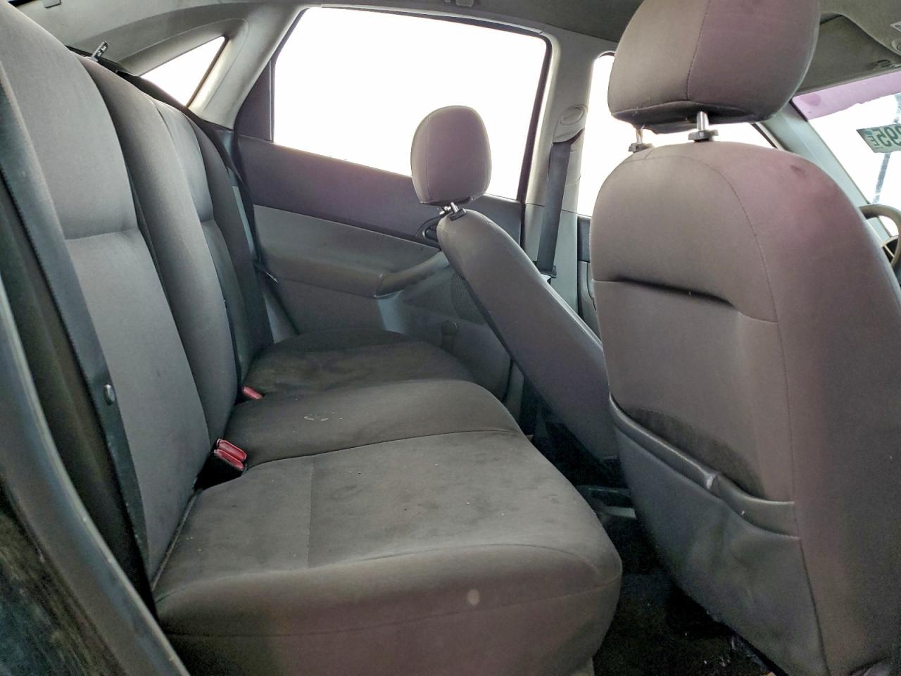 2007 Ford Focus Zx4 VIN: 1FAFP34N77W255951 Lot: 94738295