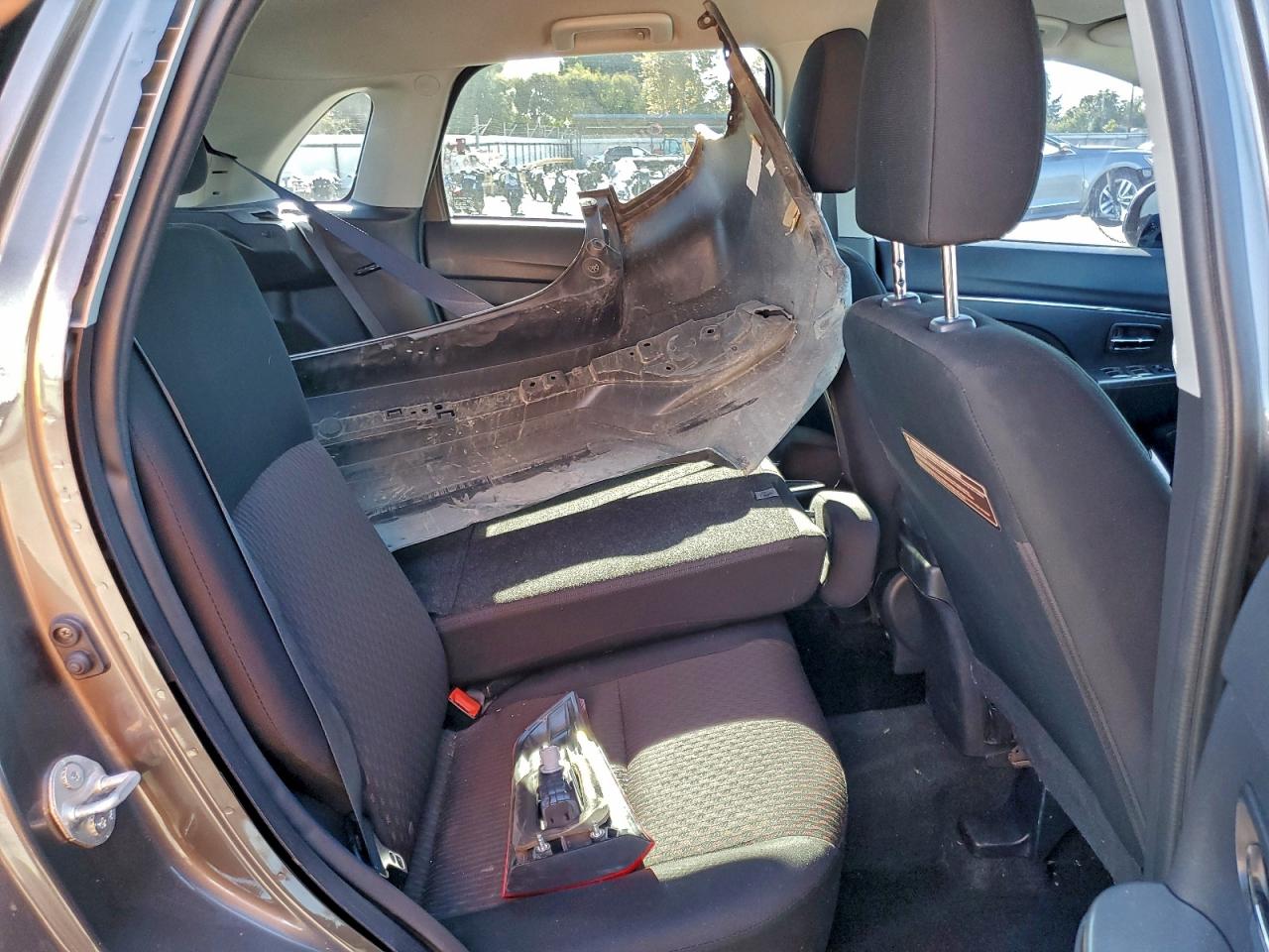 2018 Mitsubishi Outlander Sport Es VIN: JA4AP3AU7JU017630 Lot: 95124605