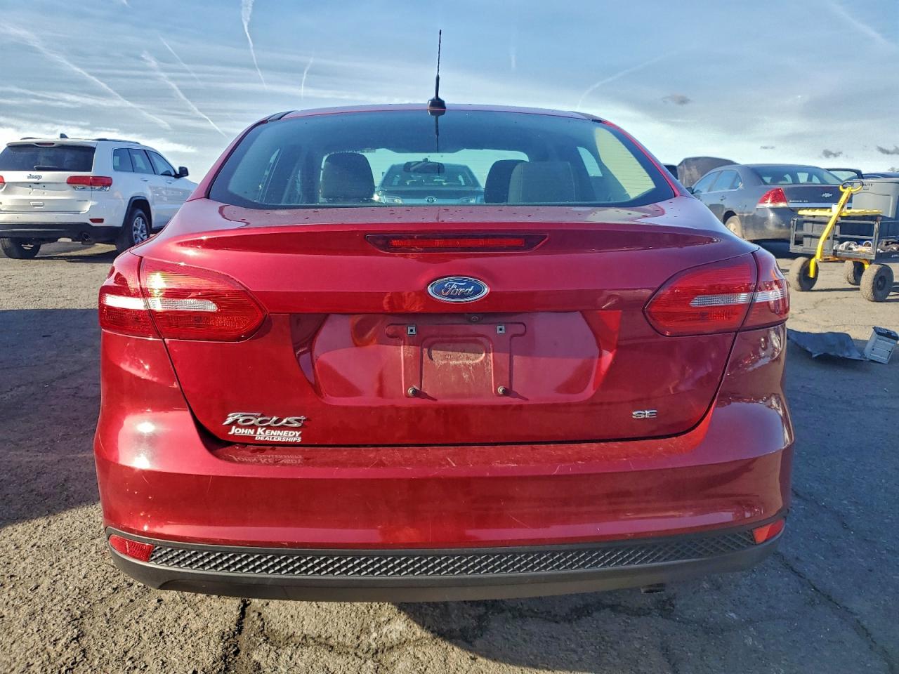 2016 Ford Focus Se VIN: 1FADP3F21GL261045 Lot: 94260445