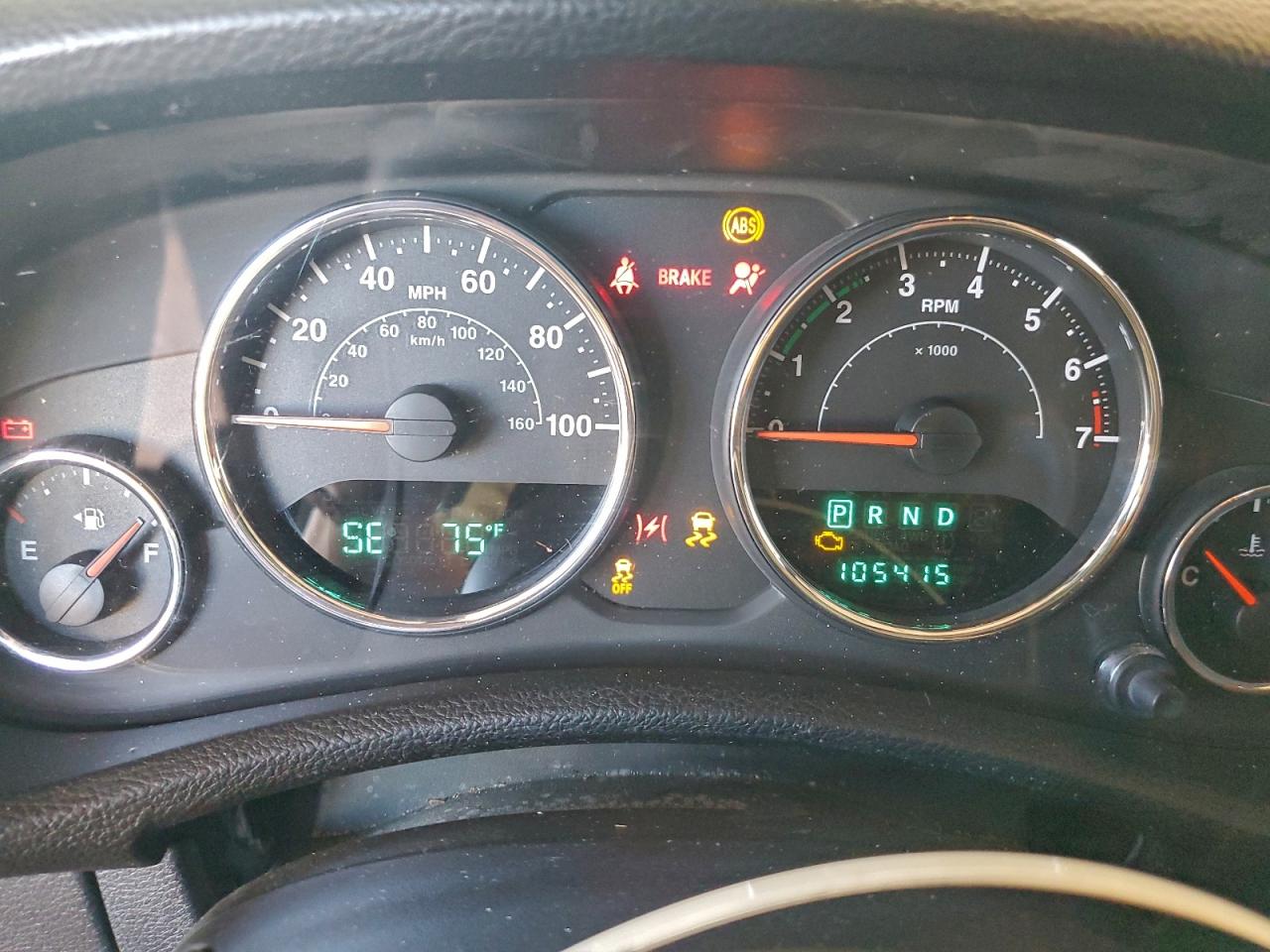 2013 Jeep Wrangler Unlimited Sport VIN: 1C4BJWDG4DL642998 Lot: 96710245