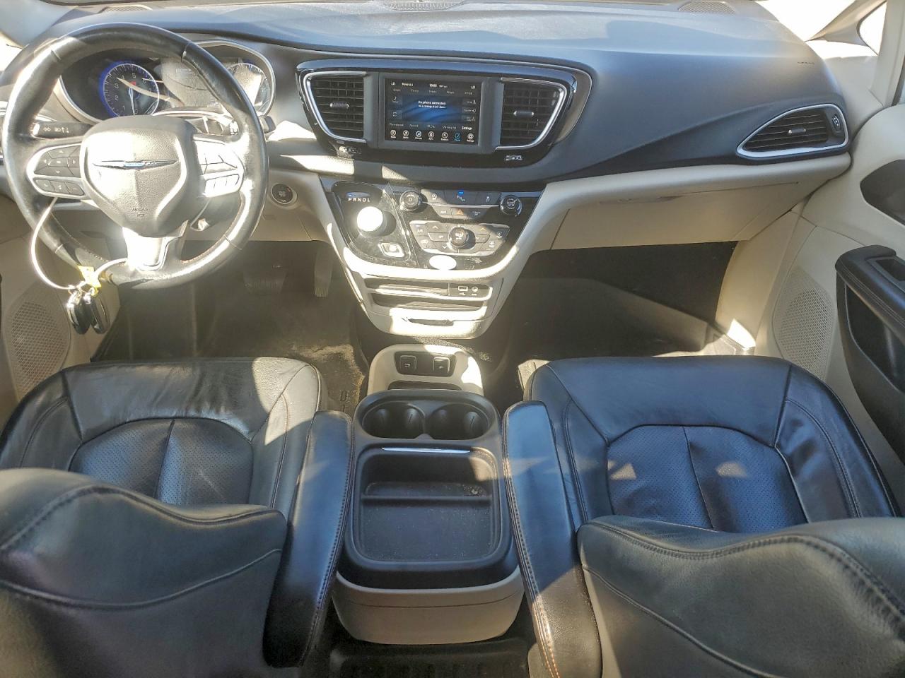 2020 Chrysler Pacifica Touring L VIN: 2C4RC1BG5LR139906 Lot: 96230775