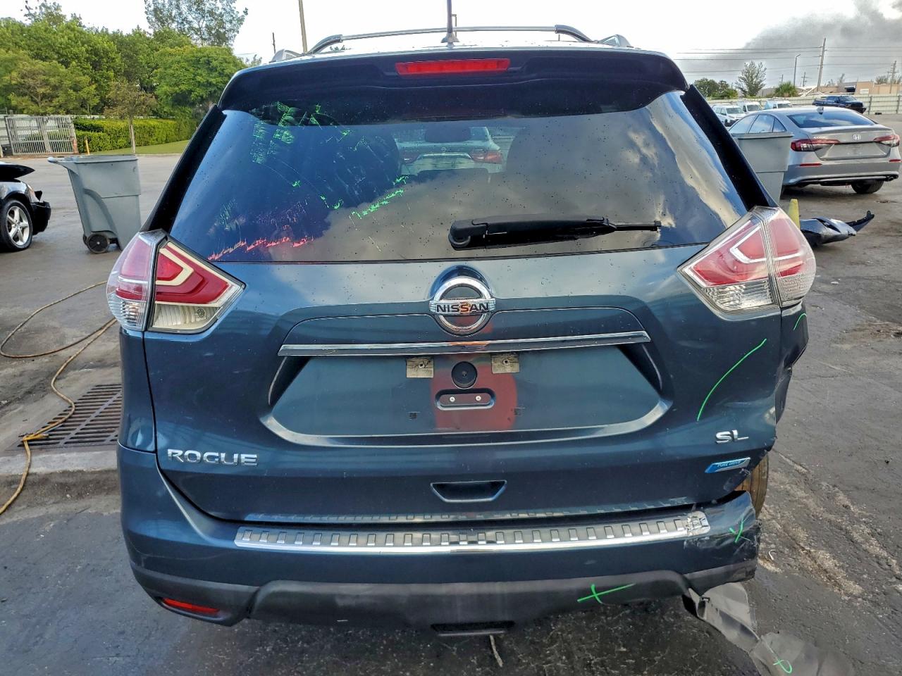 2014 Nissan Rogue S VIN: 5N1AT2MT6EC817003 Lot: 94428365