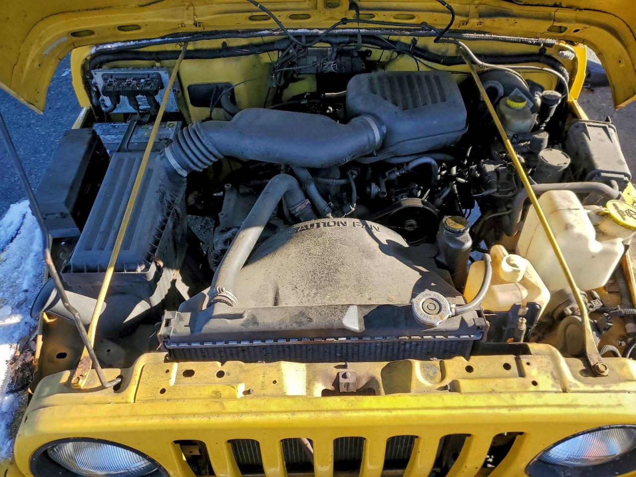 2000 Jeep Wrangler / Tj Se VIN: 1J4FA29P9YP705718 Lot: 96223575