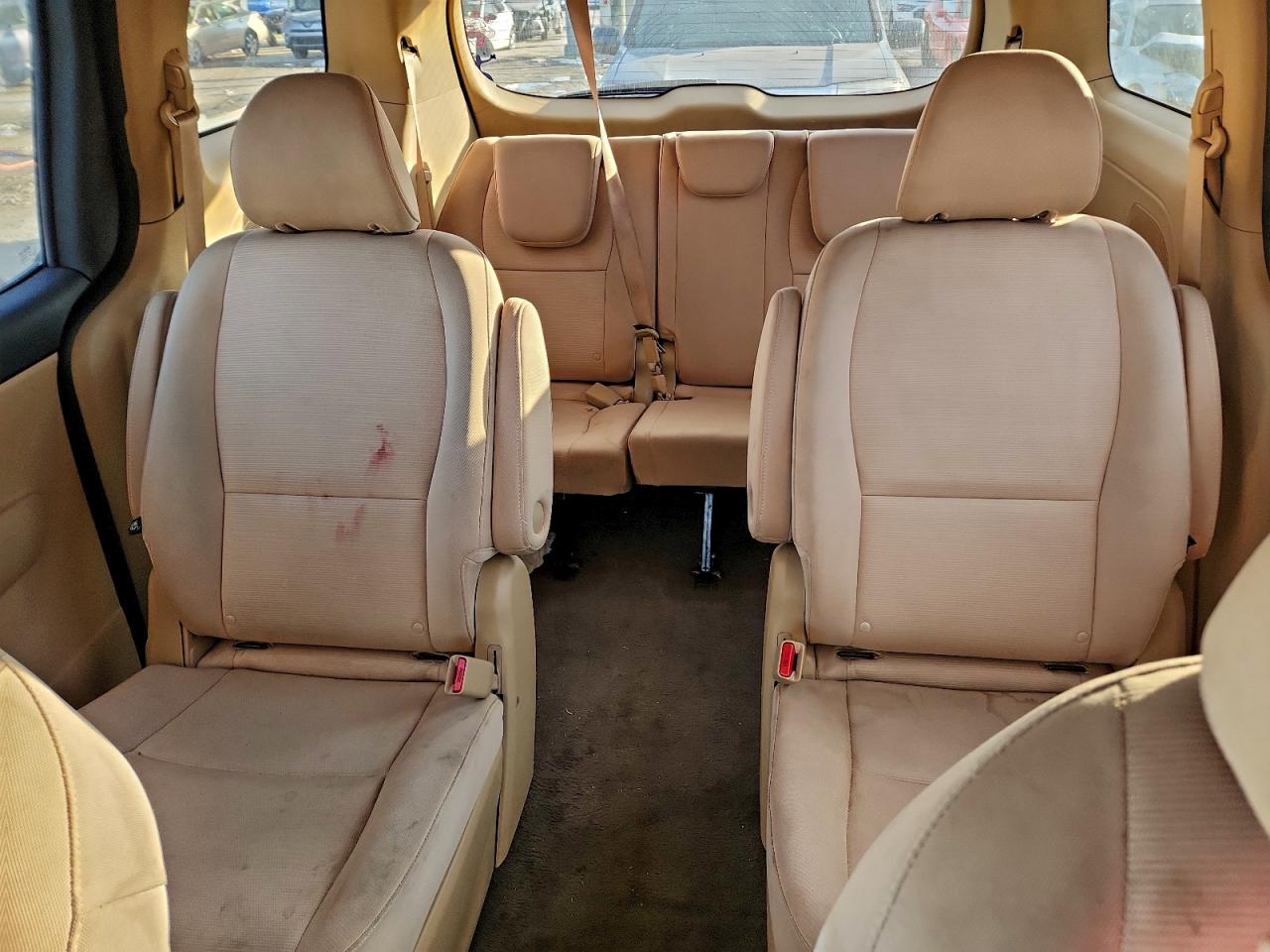 2015 Kia Sedona Lx VIN: KNDMB5C1XF6040203 Lot: 95610035