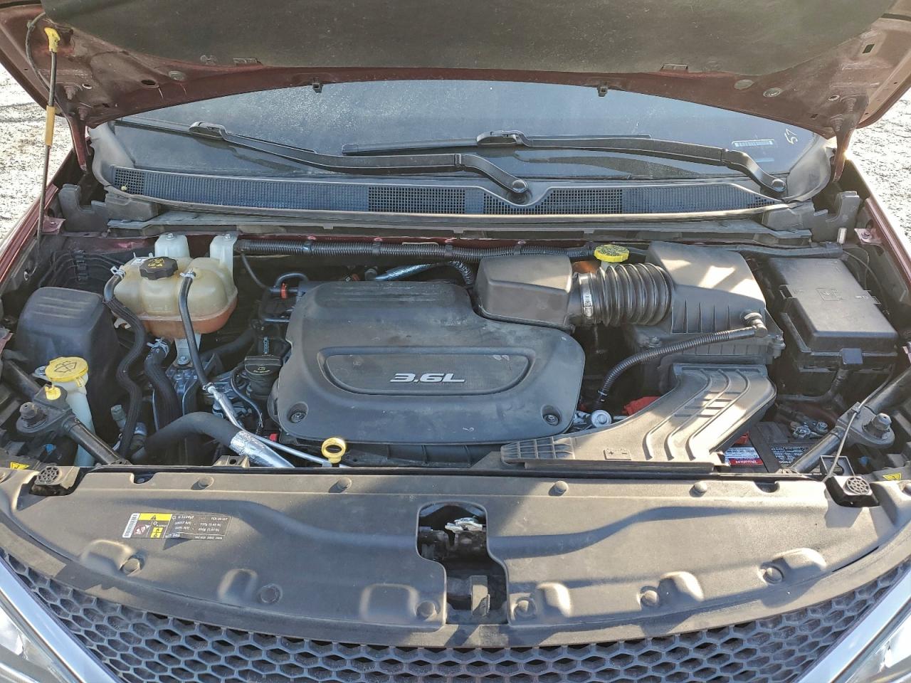 2017 Chrysler Pacifica Limited VIN: 2C4RC1GG7HR647701 Lot: 94828905