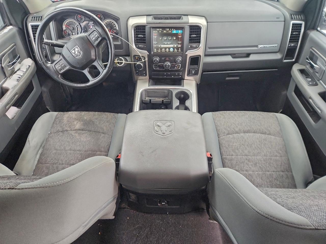 2016 Ram 1500 Slt VIN: 3C6RR7LT4GG174680 Lot: 96684725