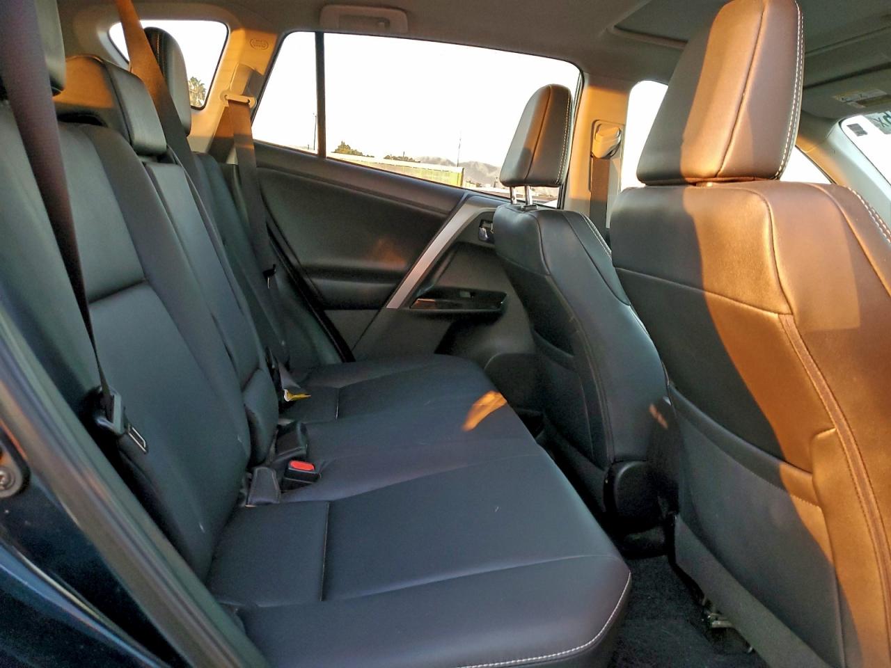 2018 Toyota Rav4 Limited VIN: 2T3YFREVXJW448527 Lot: 96163115