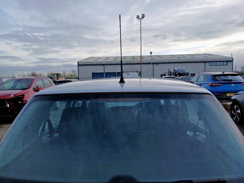 2001 VOLKSWAGEN GOLF GT